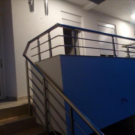 Apartmani M&V Sutomore Eksteriør billede